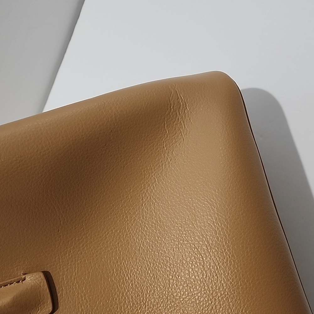 Freja New York Linnea Tote - Picture 3 of 15